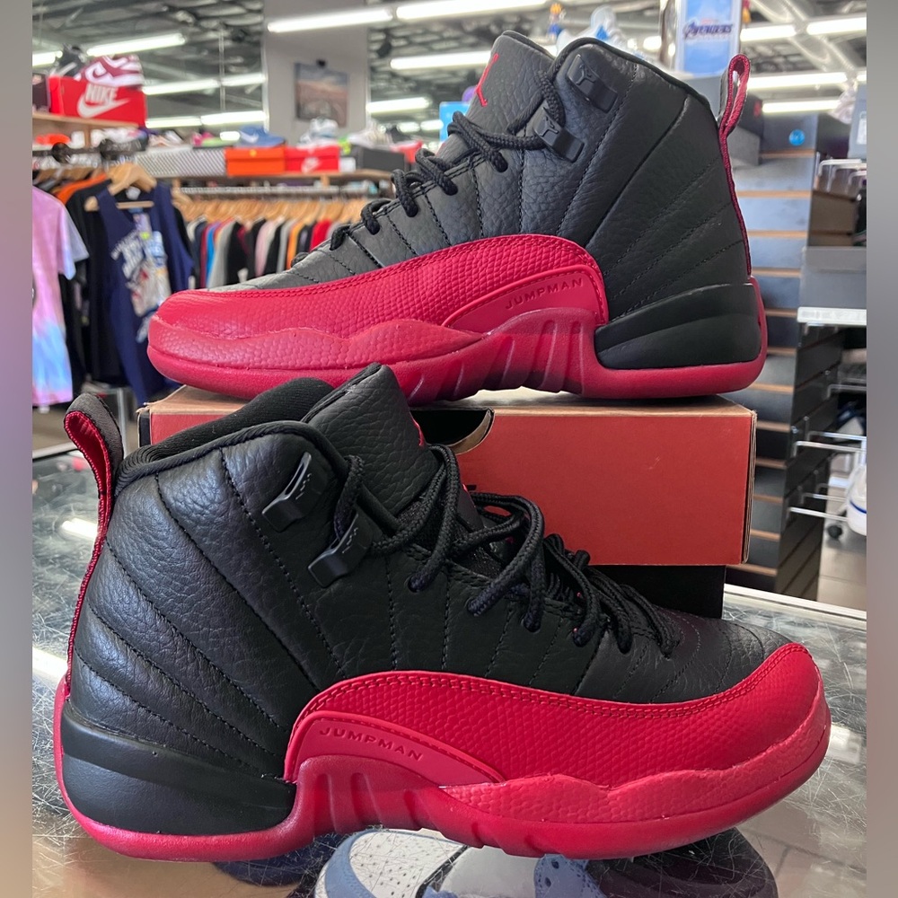 Women’s Air Jordan 12 Retro Flu Game Size 6